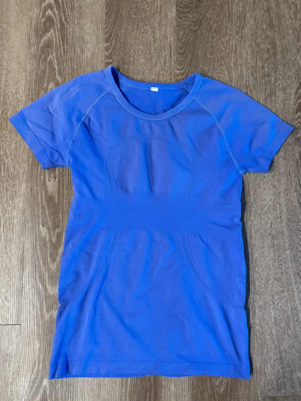 lululemon athletica Short Sleeve Tee Dress in Bright Blue